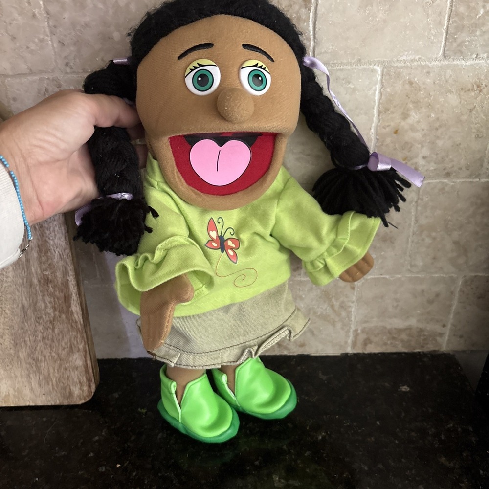 Silly Puppets Jasmine Hispanic Girl Puppet Plush 14" Creative Play Theater